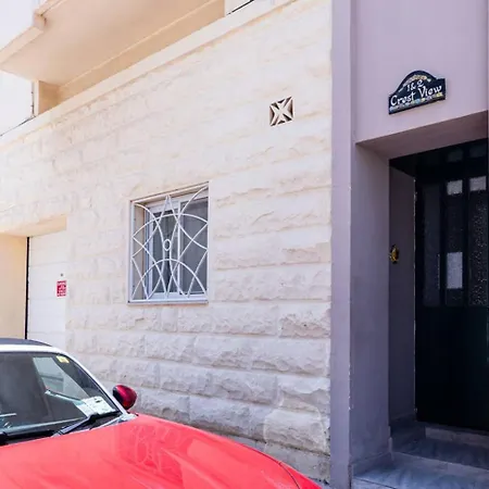Apartment Spacious Bay View With Balcony By Homely! *