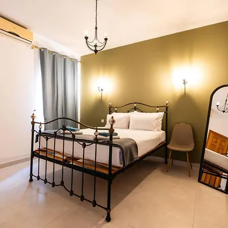 Apartment Spacious Bay View With Balcony By Homely! *