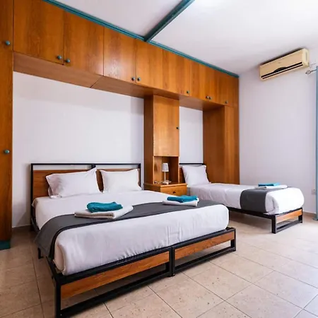 Spacious Bay View With Balcony By Homely!